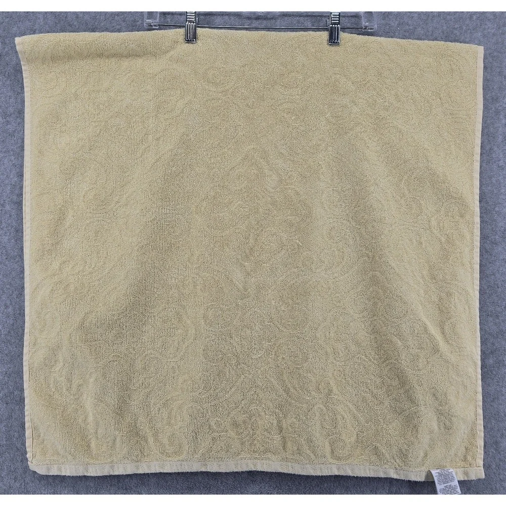 Vintage Country Living Sculptured Floral Bath Towel Yellow Damask 26x50